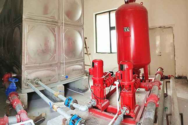 太康县恒压供水机组和消防稳压机组于8月底已完成安装
